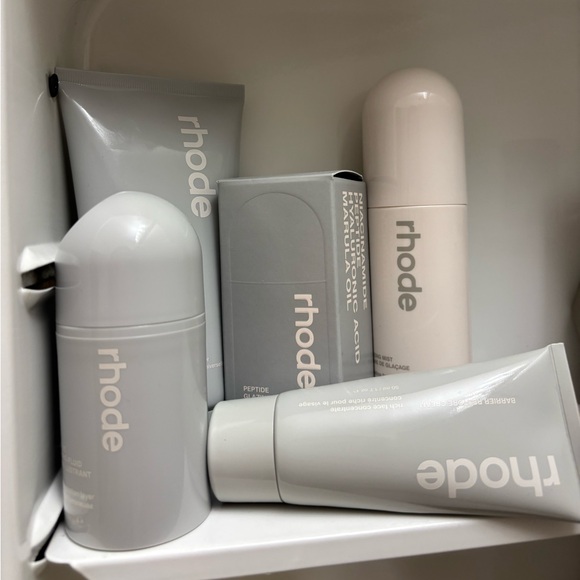 rhode skincare bundle - Picture 2 of 4